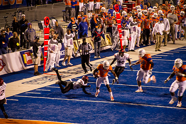 Boise State Broncos on smurf turf