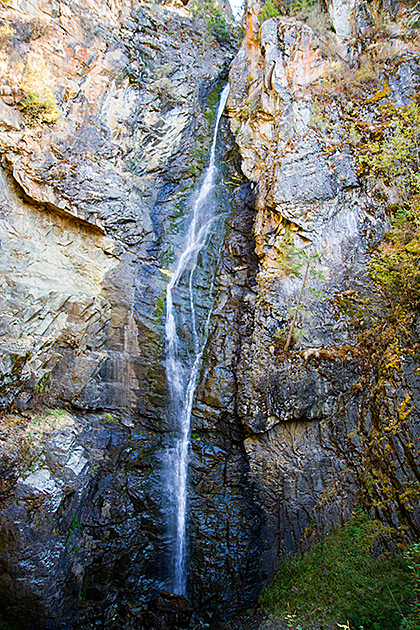 Read more about the article Copper Creek Falls