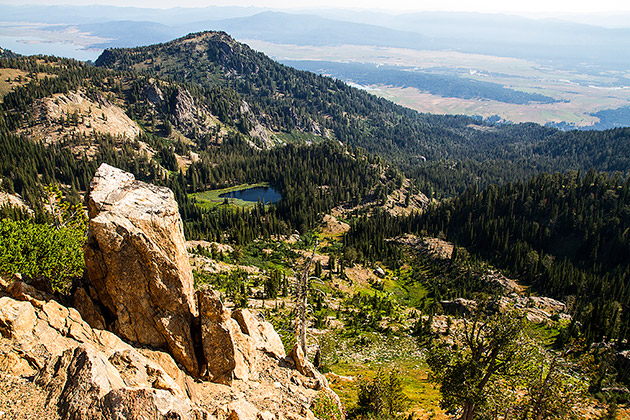 Read more about the article Snowbank Mountain and Blue Lake